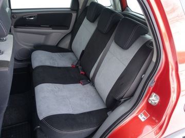 Suzuki SX4 I Hatchback Facelifting 1.6 VVT 120KM 2010 Suzuki SX4 1.6, zdjęcie 16