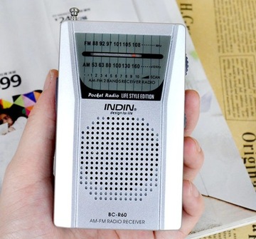 МИНИ-ПОРТАТИВНОЕ AM FM-РАДИО + 2 батарейки АА