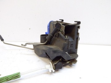 AUDI A3 8L ZÁMEK DVEŘE ZADNÍ LEVÝ TÁHLO