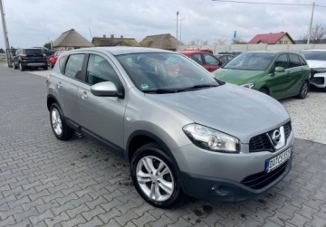 Nissan Qashqai I Crossover 2.0 140KM 2011 Nissan Qashqai 2.0 benz ,AUTOMAT,navi ,kamera ,niski pot przebieg 2.0 140KM, zdjęcie 8
