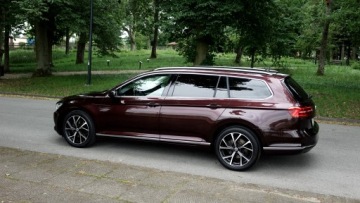 Volkswagen Passat B8 Variant 2.0 TDI 150KM 2015 .. 3 strefowy klimatronik .. Lampy Full Led .. Grzane Fotele PRZÓD i Tył, zdjęcie 27