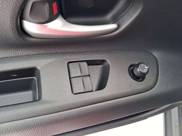 Toyota Aygo X 1.1 VVT-i 72KM 2022 Toyota Aygo X 1.0 VVTi Style Benzyna 72KM, zdjęcie 19