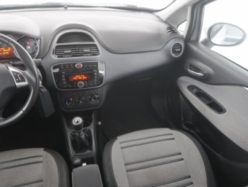 Fiat Punto Grande Punto Hatchback 5d 1.4 Start&amp;Stop 77KM 2011 Fiat Punto Evo 1.4, Salon Polska, Serwis ASO, zdjęcie 7