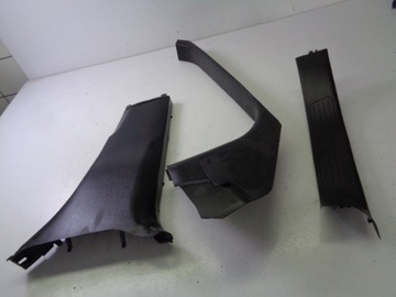 OSŁONY POSZYCIA SŁUPKÓW PRAWA STRONA MERCEDES GLE W166 2017 ROK