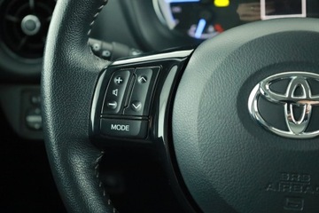 Toyota Yaris III Hatchback 5d Facelifting 2017 1.5 Hybrid 100KM 2018 Toyota Yaris 1.5 Hybrid, Salon Polska, Serwis ASO, zdjęcie 16