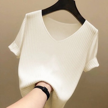 2023 New Summer V-neck Knitted Sweater Women's Sho