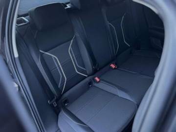 Volkswagen Taigo 1.0 TSI 110KM 2023 Volkswagen Taigo 1.0 TSI Style DSG 110 KM Discover Media Digital Cockpit, zdjęcie 17