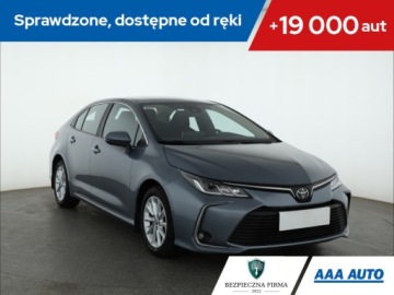 Toyota Corolla XII Sedan 1.5 VVT-i 125KM 2022 Toyota Corolla 1.5 VVT-i, Salon Polska