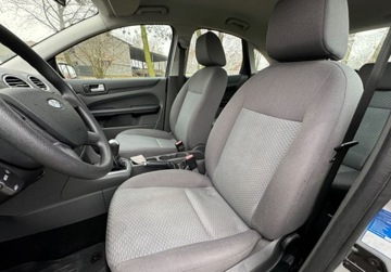 Ford Focus I Sedan 1.6 16V 100KM 2005 Ford Focus Niski przebieg, oryginal, bezwypadkowy, bez korozji. 1.6 100KM, zdjęcie 28