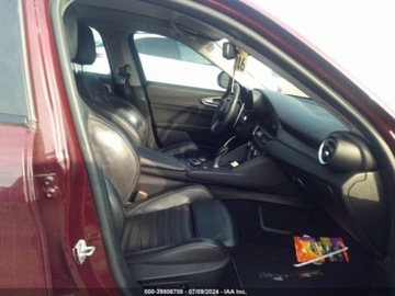 Alfa Romeo Giulia II 2019 Alfa Romeo Giulia 2019 Alfa Romeo Giulia Ti Sport RWD 2.0 Benzyna 280KM, zdjęcie 4