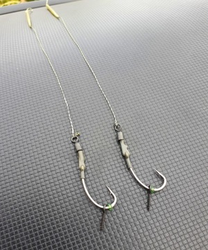 Przypon Karpiowy RONNIE RIG HAND MADE ROZ.4 35LBS