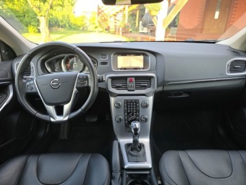 Volvo V40 II Hatchback Facelifting 2.0 D3 150KM 2017 Volvo V40 II D3 Geartronic Inscription 2.0 d 150KM 2017r, zdjęcie 5