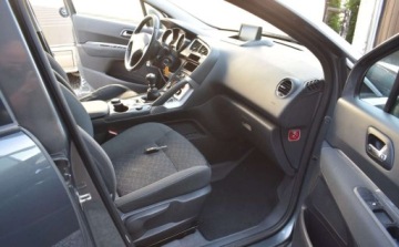 Peugeot 3008 I Crossover 1.6 HDi FAP 115KM 2014 Peugeot 3008 3008 LIFT 2014r 1.6 e-HDI Nawigacja, Alusy, Parki 1.6 Diesel, zdjęcie 2
