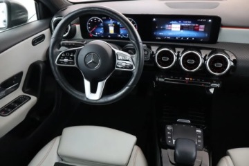 Mercedes Klasa A W177/V177 2020 Mercedes A A 180, Salon Polska, Serwis ASO, zdjęcie 6