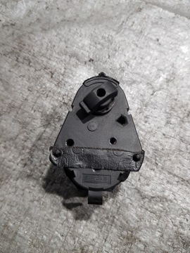 MOTOREK RADIÁTORU BMW E65 6911819