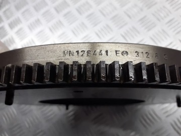 KOLO SETRVAČNÍK MITSUBISHI COLT VI 1.3 MN128441