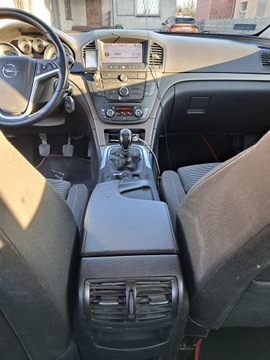Opel Insignia I Sports Tourer 2.0 CDTI ECOTEC 160KM 2010 Opel Insignia 2.0 cdti 160KM zadbany, garażowany, zdjęcie 7