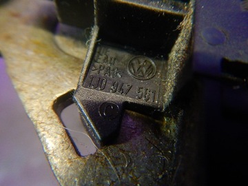 VW FOX 03- РЫЧАГ РУЧНОГО ТОРМОЗА