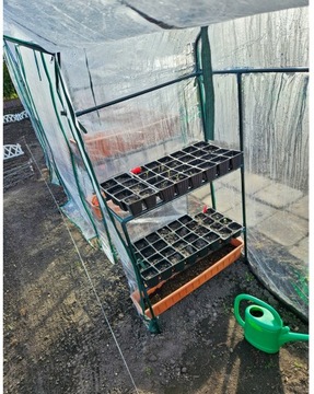 ФОЛЬГОВЫЙ ТУННЕЛЬ ФОЛЬГОВЫЙ САД ТЕПЛИЧНИК 4 ПОЛКИ