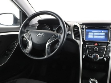 Hyundai i30 II Wagon Facelifting 1.6 CRDi 136KM 2016 Hyundai i30 navi klima auto kamera i czujniki, zdjęcie 15