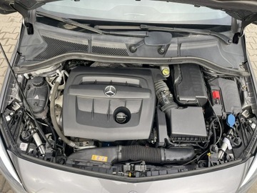 Mercedes Klasa B W246 Sports Tourer Facelifting 1.5 180 d 109KM 2017 Mercedes B 180 Automat Skóra Klimatronik LED, zdjęcie 11