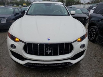 Maserati Levante 2018 Maserati Levante 2018, 3.0L, 4x4, po gradobiciu 3.0 Benzyna 345KM, zdjęcie 2