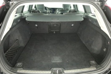 Volvo V60 II  2021 Volvo V60 Cross Country B4 2.0 AWD, 194 KM, 4X4, zdjęcie 13