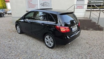 Mercedes Klasa B W246 Sports Tourer Facelifting 2.0 250 211KM 2016 Mercedes-Benz Klasa B 2,0 benzyna 211 KM 4Matic automat NAVI Full LED zare, zdjęcie 3