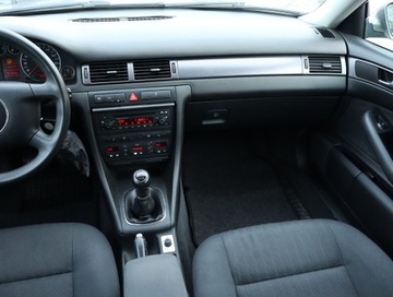Audi A6 C5 Sedan 1.9 TDI 130KM 2003 Audi A6 1.9 TDI, Klima, Klimatronic,ALU, El. szyby, zdjęcie 6