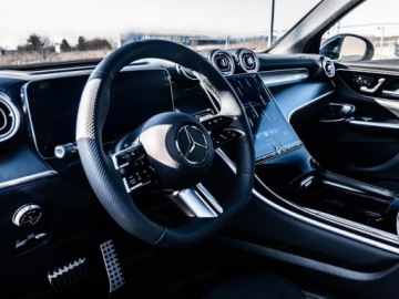 Mercedes GLC C254/X254 2025 Coupe 300 e 4M Pakiet AMG Premium Plus + Hak z ESP + Pakiet Night, zdjęcie 4