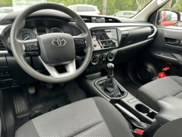Toyota Hilux VIII Pojedyncza kabina Facelifting 2.4 D-4D 150KM 2021 Toyota Hilux 2.4 D-4D Double Cab DLX 4x4! Salon, zdjęcie 23