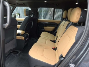Land Rover Defender IV (L663) 2025 Land Rover Defender 130 V8 2025 5.0 Benzyna 493KM, zdjęcie 16