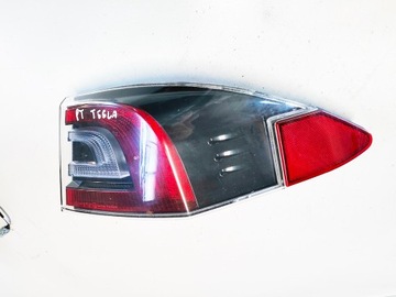 Tesla S 85P 14r lampa prawy tyl EU
