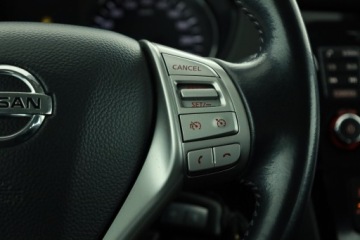 Nissan Qashqai II Crossover 1.6 dCi 130KM 2016 Nissan Qashqai 1.6 dCi, Automat, Navi, Klima, zdjęcie 13