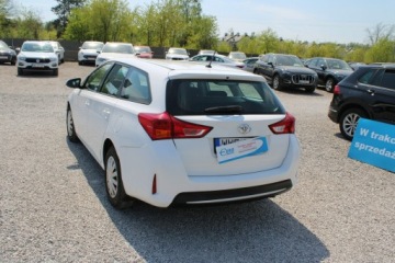 Toyota Auris II Touring Sports Facelifting 1.4 D-4D 90KM 2015 Toyota Auris Salon Polska Gwarancja Klima AU, zdjęcie 7