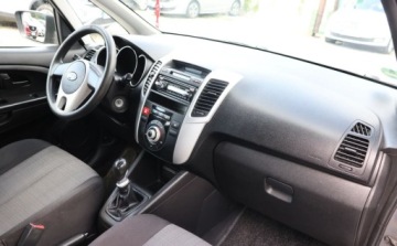 Kia Venga Mikrovan 1.4 CRDi WGT 75KM 2011 Kia Venga Nowe opony, Klmatyzacja, elektryczne szyby. Niskie spalanie. 1.4, zdjęcie 9
