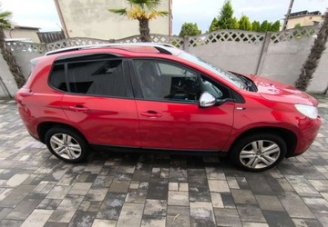 Peugeot 2008 I SUV Facelifting 1.2 PureTech 110KM 2016 Peugeot 2008 Peugeot 2008 1.2 Pure Tech Style SampS 1.2 Benzyna 110KM, zdjęcie 6