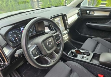 Volvo XC40 Crossover Plug-In Facelifting 1.5 T4 211KM 2022 Volvo XC 40 Volvo XC 40 T4 Recharge DKG Essential 1.5 Hybryda Plug-in 211KM, zdjęcie 10
