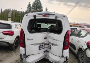 Toyota 2022 Toyota Proace City Verso 2022r, 1.2 Benzyna. AUTOMAT. Uszkodzony przod i t, zdjęcie 18