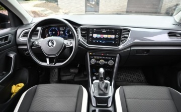 Volkswagen T-Roc I SUV 2.0 TDI 150KM 2021 Volkswagen T-Roc 2,0 TDI 150 KM DSG Nawigacja Kamera DIGITAL FULL UNITED, zdjęcie 18