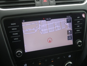 Skoda Octavia III Liftback Facelifting 1.5 TSI ACT 150KM 2019 Skoda Octavia 1.5 TSI, Salon Polska, DSG, Navi, zdjęcie 12