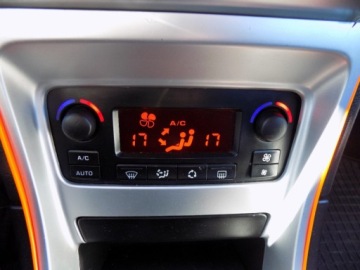 Peugeot 307 II Hatchback 2.0 16V 140KM 2005 Peugeot 307 BIALOLEKA 2.0 Benzyna LPG (140 KM), 2005r. prod. KOMIS TYSI, zdjęcie 10