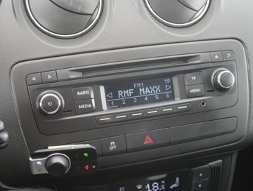 Seat Ibiza IV Hatchback 5d Facelifting 1.2 TSI 105KM 2015 Seat Ibiza 1.2 TSI, Salon Polska, Serwis ASO, zdjęcie 12