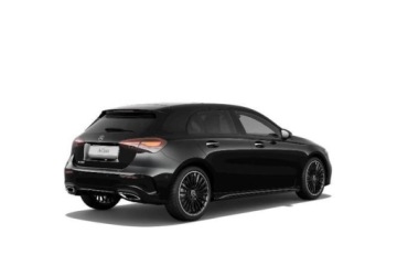 Mercedes Klasa A W177/V177 Hatchback Facelifting 1.3 200 163KM 2025 Mercedes-Benz Klasa A 220 4M Pakiet AMG Premium Plus 1.3 Benzyna 163KM, zdjęcie 1