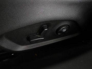 Jeep Compass II SUV Plug-In Facelifting 1.3 GSE T4 240KM 2022 Jeep Compass Automat PHEV 4xe Navi Tempomat Grzana, zdjęcie 38