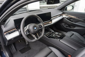 BMW Seria 5 G90-91 Touring 2.0 520d 197KM 2025 BMW 520 xDrive Limuzyna - Dostępny od ręki!, zdjęcie 8