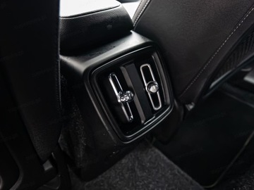 Volvo XC40 Crossover 1.5 T3 163KM 2020 VOLVO XC40 T3 Momentum Pro Suv 1.5 (163KM) 2020, zdjęcie 21