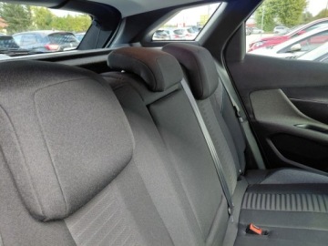 Peugeot 3008 II Crossover Facelifting  1.2 PureTech 130KM 2023 Peugeot 3008 Full LED Navi Kamera Klimatronik Asystent pasa 1.2 Benzyna, zdjęcie 16