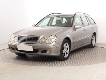 Mercedes Klasa E W211 Kombi S211 1.8 (200 Kompressor) 163KM 2004 Mercedes E E 200 Kompressor , Automat, Klima, zdjęcie 1