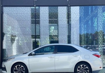 Toyota Corolla XI Sedan Facelifting 1,6 Valvematic 132KM 2018 Toyota Corolla Corolla Comfort Style Vat Marza Bezwypadkowy ASO, zdjęcie 2